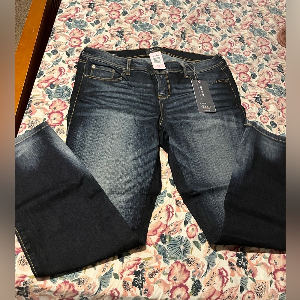 NWT Torrid size 16 luxe skinny jeans